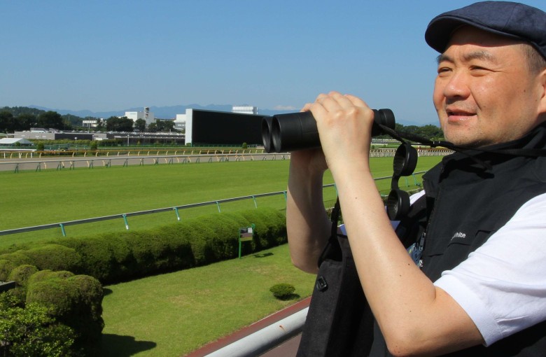 Benson Lo Tak-wing watches his horse, Contentment, complete his final gallop for Sunday’s Yasuda Kinen at Tokyo Racecourse. Photos: Kenneth Chan