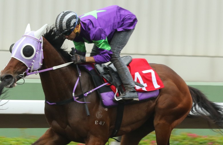 Joao Moreira trials Thou Shall Sing in April. Photos: Kenneth Chan