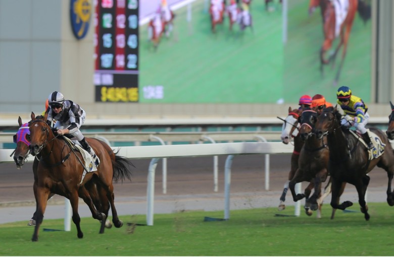 Little Giant runs away from his rivals on Monday. Photos: Kenneth Chan