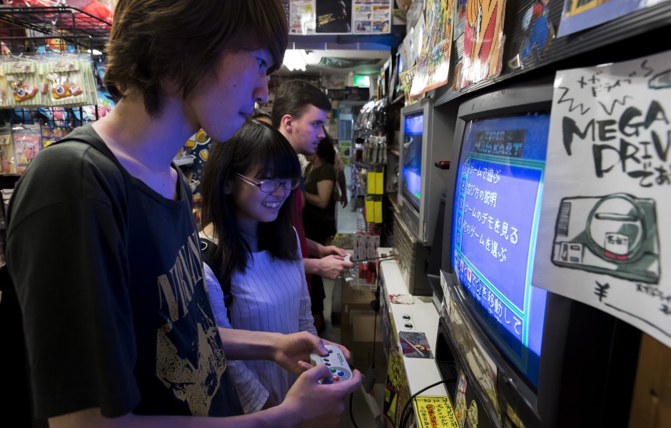 Retro top nintendo shop