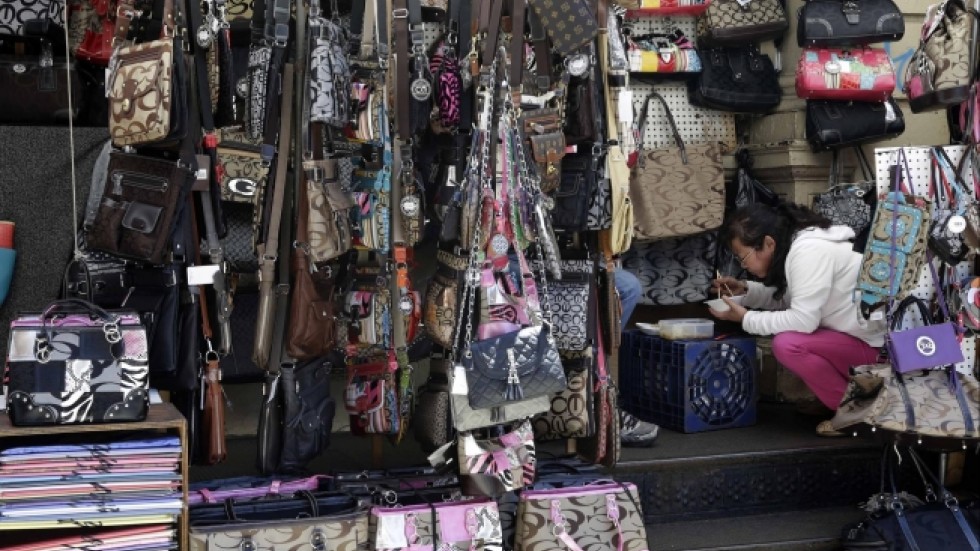 China, Hong Kong, Stanley Market, Shop Display of Fake Purses and Handbags  Stock Photo - Alamy