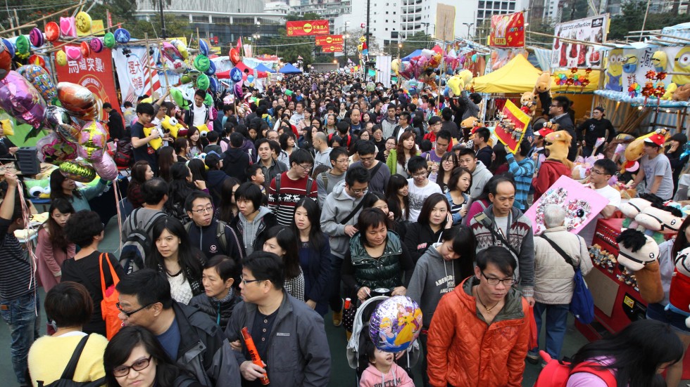 Thousands flock to Victoria Park for Lunar New Year Fair South China