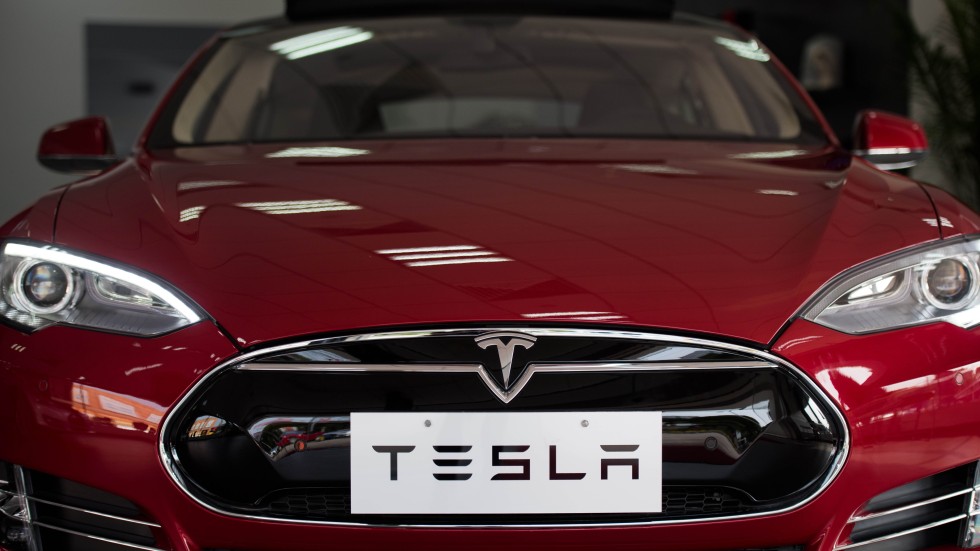 Electric car maker Tesla to offer guaranteed secondhand price to Hong Kong owners of some models