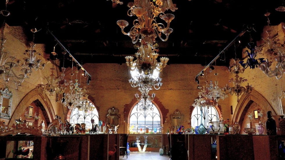 Glass Blowers Of Venice Re Medieval Church As Window On Their Kavita Daswani