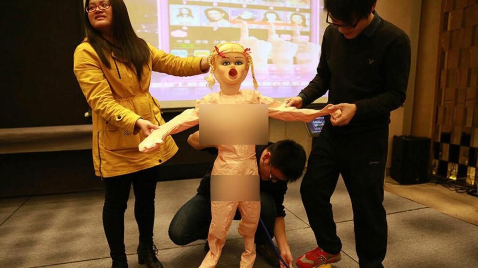 Chinese Company Offers Young Men Inflatable Sex Dolls As Annual Staff 4695