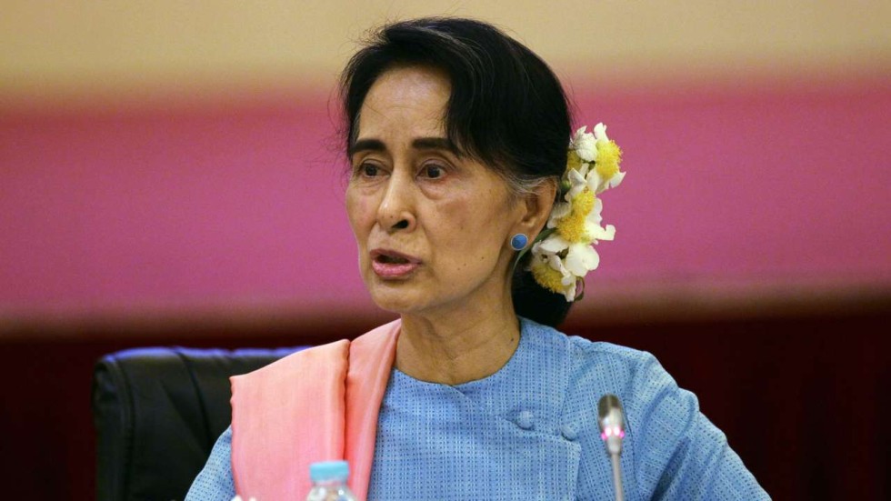 Aung San Suu Kyi confronts first true test of leadership at ethnic ...
