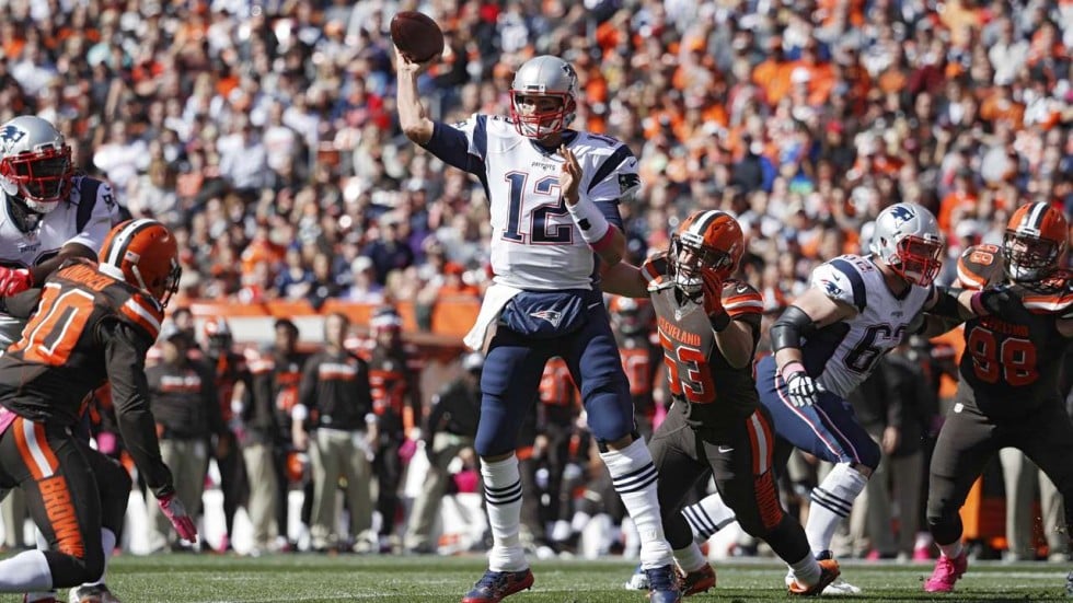 Tom Brady Returns From Suspension And Shines In The New England