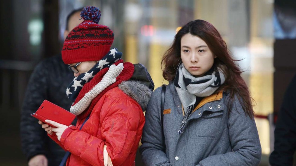 Temperature Falls To 10 8 Degrees Celsius Hong Kong s Coldest This