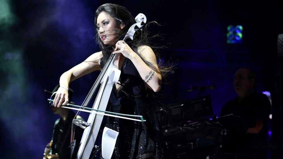 Cellist Tina Guo, heard in Wonder Woman theme, on touring with Hans