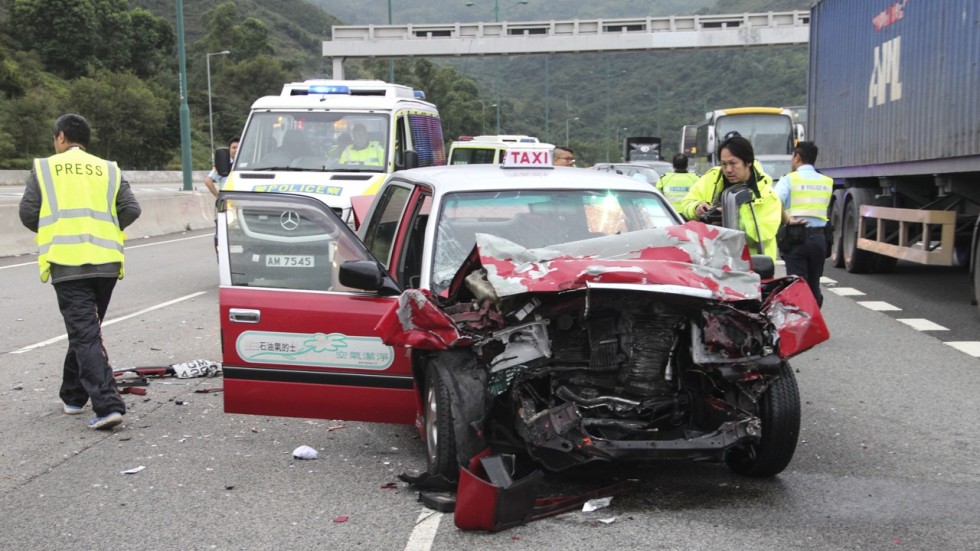 Taxi Driver Dies In Five Vehicle Accident On Hong Kong