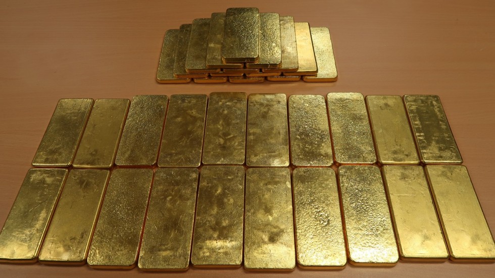 Hong Kong Customs Officers Seize HK$105 Million Worth Of Precious ...