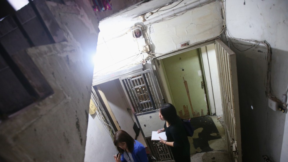 More Than One In Five Women Living In Hong Kongs Subdivided Flats