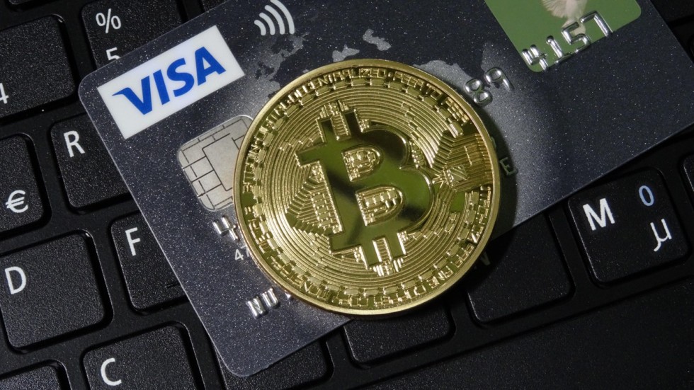 blockchain.com partners with visa to offer crypto debit card