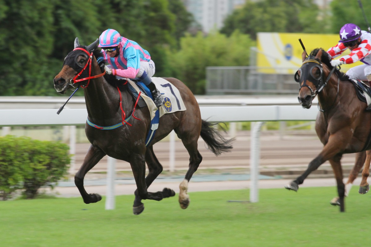 Douglas Whyte steers the Hong Kong Derby-bound Khaya to an emphatic victory earlier this year. Photo: Kenneth Chan.