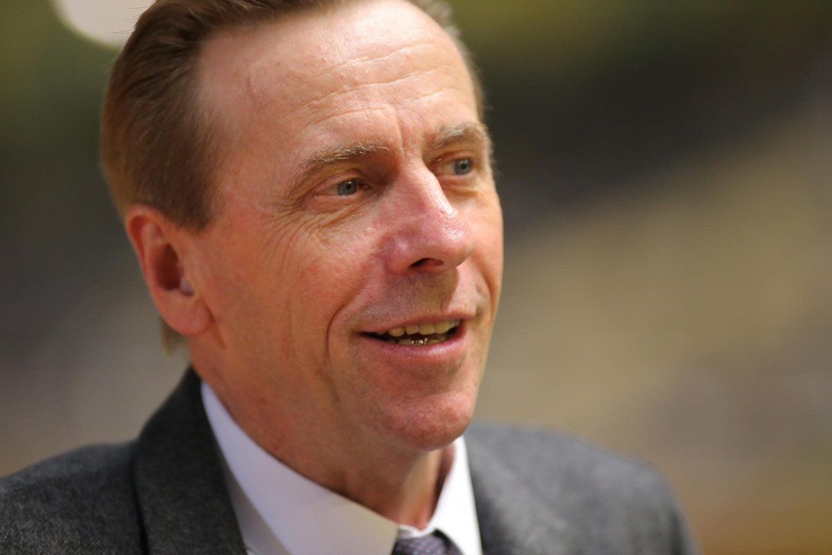 John Size has a one-win lead on Caspar Fownes in the trainers' championship.