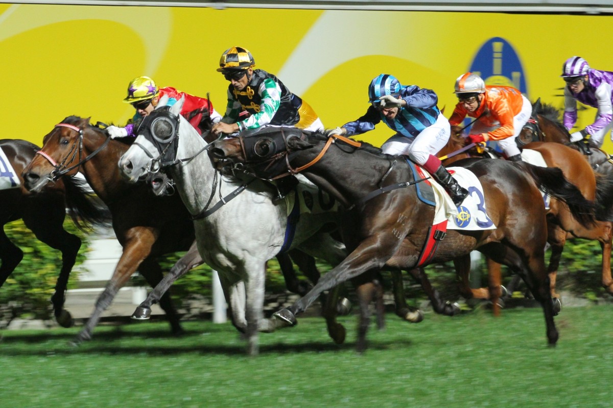 Mi Savvy (Olivier Doleuze) tries to bite Silver Dragon, surprising Karis Teetan. Photo: Kenneth Chan