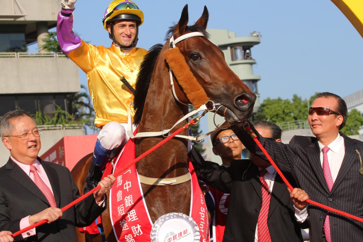 Douglas Whyte has to negotiate a tricky gate on Sunday is he hopes to see victory again aboard Peniaphobia. Photos: Kenneth Chan
                        