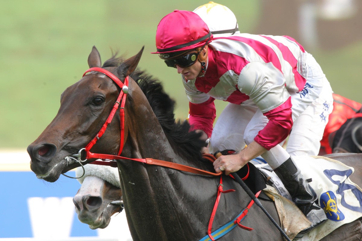 Zac Purton rode a rare winner for John Size on promising Ensuring. Photos: Kenneth Chan 