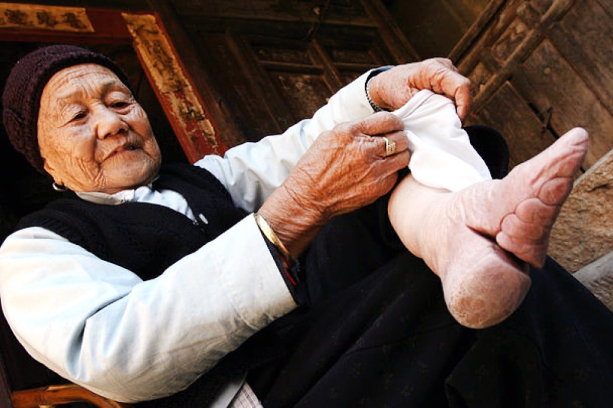 🎉 Chinese foot binding tradition. 10 Facts about Chinese Foot Binding