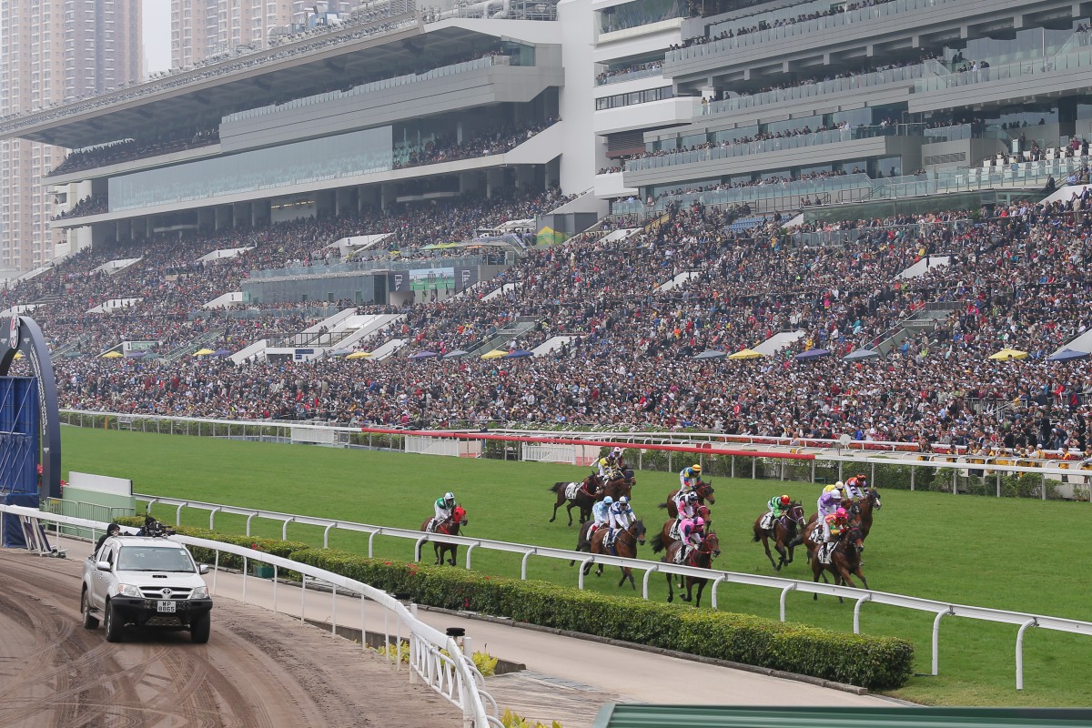 More than 85,000 people flocked into Sha Tin, a new international day record.