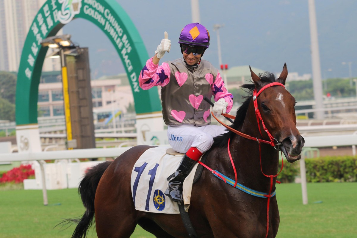 Joao Moreira salutes after winning on Amazing Kids in September. Moreira is suspended today, with Brett Prebble taking the ride on John Size's talented galloper. Photos: Kenneth Chan