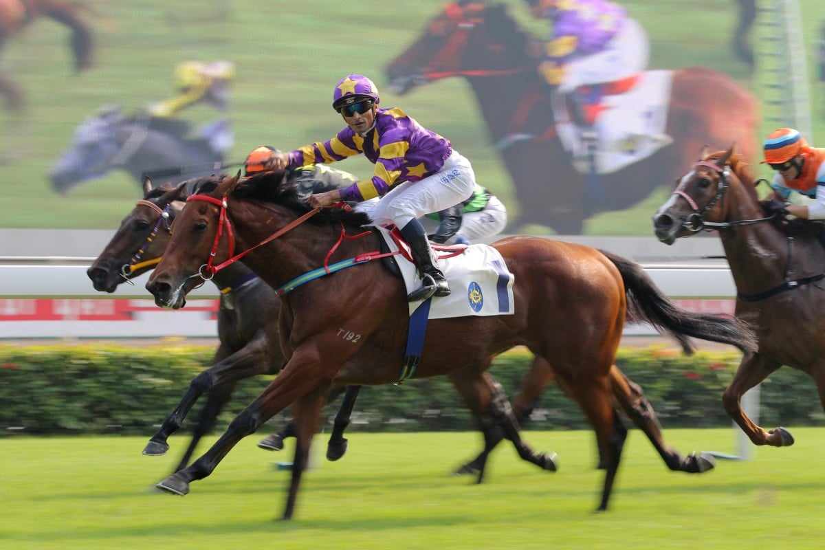 Eastern Express shows a handy turn of foot to win over 1,200m fresh under Karis Teetan. After placings under Joao Moreira and Gregory Benoist, Teetan jumps aboard again on Sunday. Photo: Kenneth Chan