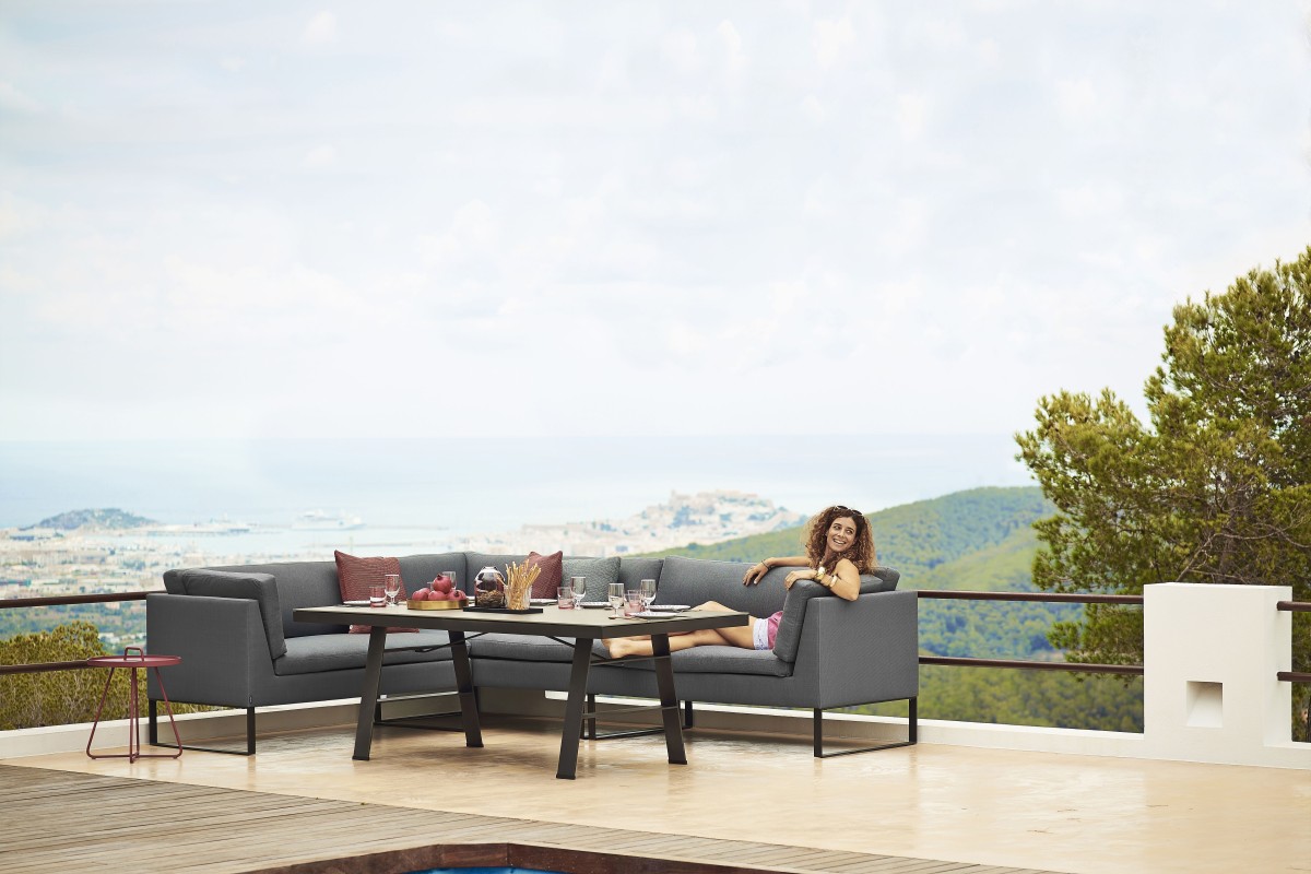 Outdoor Furniture In Hong Kong Uses Space Elegant And Innovative Everything Under The Sun S Cane Line Flex Dining Lounge