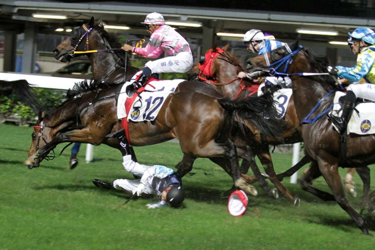 Matthew Chadwick hits the turf at Happy Valley on Wednesday night. Photos: Kenneth Chan