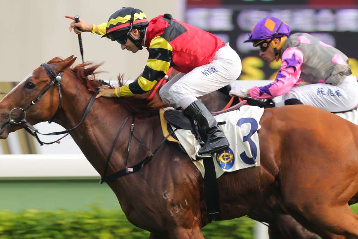 Lucky Bubbles wins the Group Two Premier Bowl. Photos: Kenneth Chan