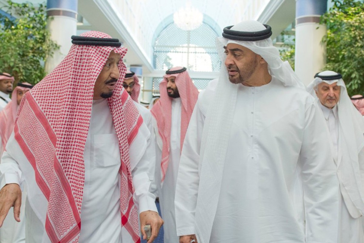 Saudi King Salman bin Abdulaziz Al Saud, left, talks to Sheikh Mohammed bin Zayed Al Nahyan, Abu Dhabi's Crown Prince and Deputy Commander in Chief of the Emirates Armed Forces in Jiddah, Saudi Arabia. Photo: AP