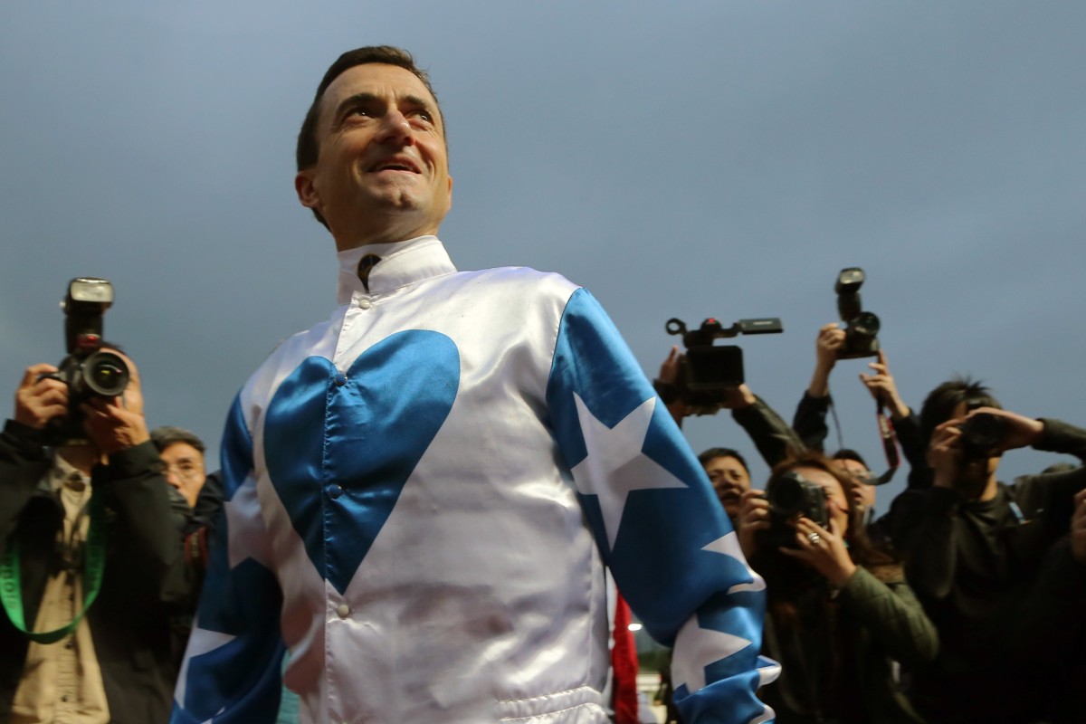 Douglas Whyte farewells his fans after his last race at Sha Tin on Sunday. Photos: Kenneth Chan